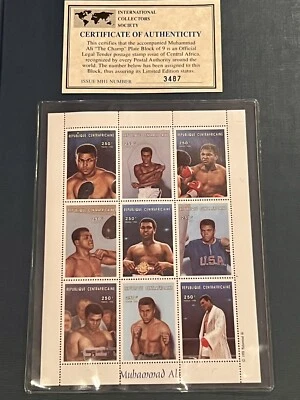 Неиспользованный лист марок с Мухаммедом Али 9 блоков. 1998 Африканская Республика сертификат подлинности/почти как новый - Изображение 1 из 4