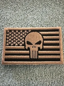 PUNISHER SKULL AMERICAN FLAG Hook & Loop Morale Patch - Picture 1 of 4
