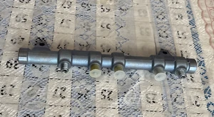 NEW OEM 2011-2014 Ford 6.7L Powerstroke Diesel Fuel Rail BC3Q-9D280-AC - Picture 1 of 5