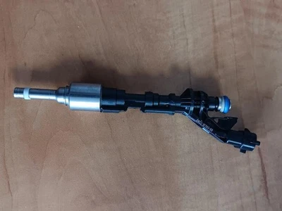 Inyector de combustible - Land Rover Range Rover 2010-2017 - Bosch - 8W93-9F593-BB Foto 1 de 2