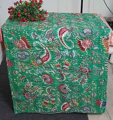 Mayor venta en edredones estampados boho indios kantha mukut estampado mantas tiro. Foto 1 de 4