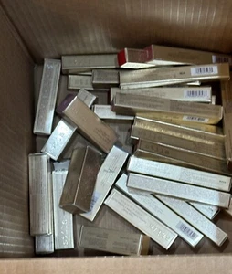 STILA Eyeliner/lipgloss/lipstick & Much More 50 Pcs Asst  Box $500 Value - Picture 1 of 2
