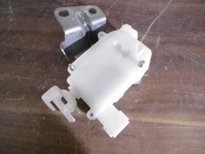 Honda CR-Z Fuel Flap Motor Solenoid Lock - Picture 1 of 6