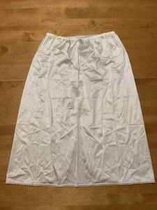 De colección Vassarette Medio Slip Mujer L Usado Marfil 27” Borde de Encaje Nylon - Imagen 1 de 12