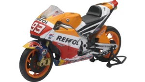 Neu Ray Toys Honda Repsol Team RC213V 2015 Rennrad Modell Maßstab 1:12 Marquez - Bild 1 von 1