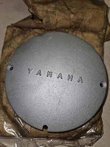 YAMAHA YM1 305 NOS STATOR INSPECTION COVER - Picture 1 of 1