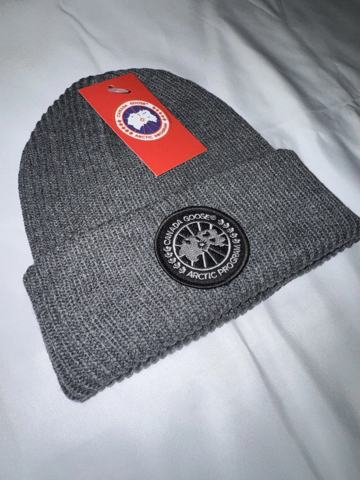 Canada Goose Men's Beanie Hat Dark Grey With Black Logo