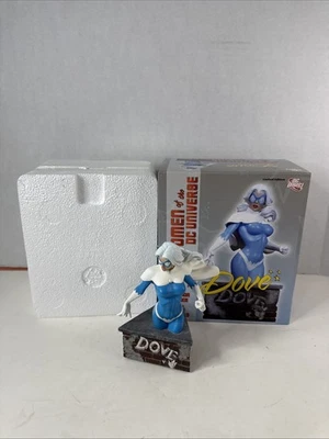 Busto de paloma DC DIRECT Mujeres del Universo DC Serie 3 Edición Limitada 79/1500 Foto 1 de 4