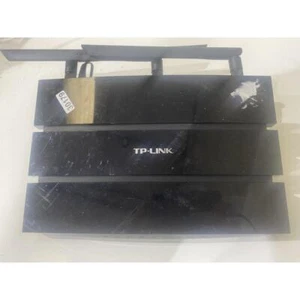TP-LINK TD-W8970 Gigabit Wireless N ADSL2+ Modem Router 300 Mbps USB 4x Ethernet - Picture 1 of 5