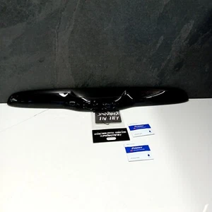 UK STOCK FIAT ABARTH NUEVO NEGRO BRILLANTE MALETERO PUERTA TRASERA MANIJA CUBIERTA 500 595 695 - Imagen 1 de 3