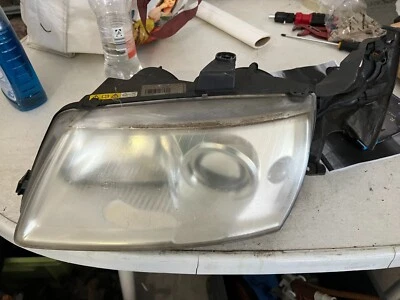 Saab 9-5 YS3E Frontscheinwerfer Links Headlamp 89006251 - 5142138 - Bild 1 von 4