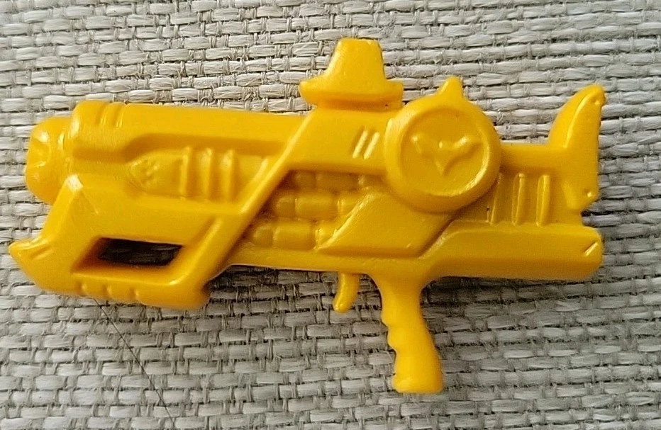 Spin Master Batman Bat-Tech Toy Fair NY Exclusivo 2021 - Pistola de repuesto amarilla Foto 1 de 4