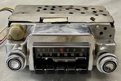 1968 68-71 Ford Fairlane Torino AM/FM Car Stereo Radio F8TBO Bendix NON WORKING - Image 1 of 4