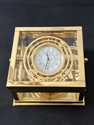 Hermoso reloj de escritorio Bulova cardán. ¡Movimiento japonés! Foto 1 de 4