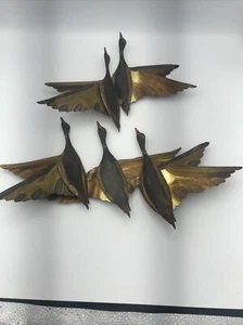 Vintage MID CENTURY Brass BIRD Wall Hanging plaques. Home Interiors - Picture 1 of 9