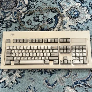 Tastiera meccanica vintage IBM modello M Clicky 1392595 terminale QWERTY non testata - Foto 1 di 9