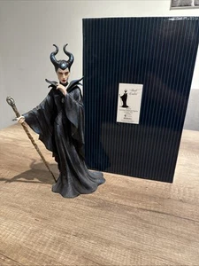 Disney Showcase Collection Maleficent Live Action Figure Haute Couture #4045771 - Picture 1 of 9