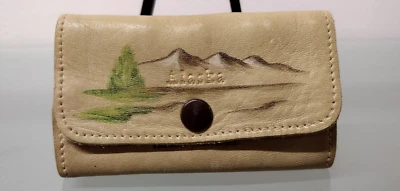 Bolsa de moedas incomum pintada à mão COURO ALASCA vintage real década de 1960 PARECE MAIS ANTIGA - Imagem 1 de 4