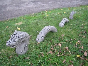 Loch Ness Monster Piedra Jardín Eno - Imagen 1 de 3