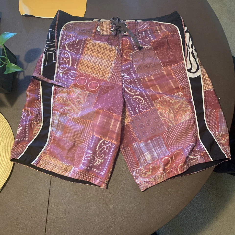 Boardshorts elásticos Hawaiian Island Creations (HIC) talla 36x11 Foto 1 de 4