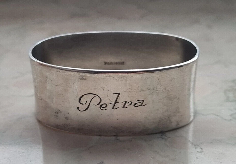 Anillo servilletero alemán vintage 800 plata MCM nombre "Petra" grabado Foto 1 de 4