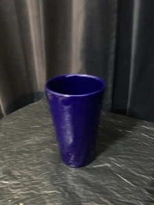 Midnight blue Vase 18cm tall 11cm top 8cm wide bottom - Picture 1 of 16