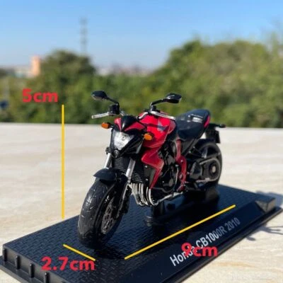  1:24 Scale Honda CB1000R 2010 Motorcycle Diecast Metal & Plastic Model - Image 1 of 4