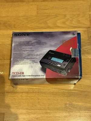 Sony TCD-D8 DAT Digital Audio Tape corder WORKING - Image 1 of 4