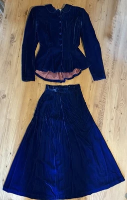 1940s-50s Blue Velvet 2 Piece Women’s Skirt Suit Peplum Jacket A Line skirt  Xxs - Image 1 of 4