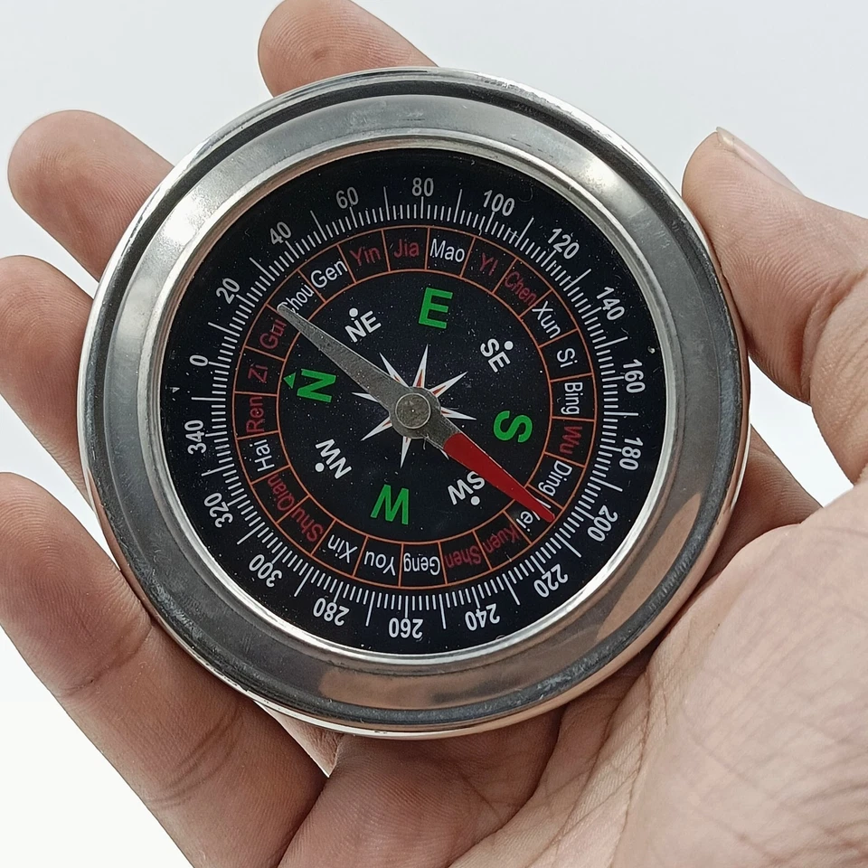 Brújula de metal estilo vintage - Herramienta de navegación de 3 pulgadas | Decoración de escritorio coleccionable Foto 1 de 4