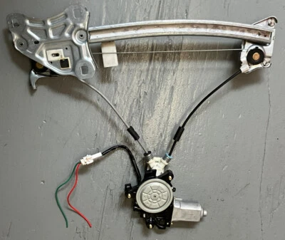 97 98 99 00 01 1997 LEXUS ES300 MOTOR VENTANA TRASERA PASAJERO DERECHO CON REGULADOR Foto 1 de 2