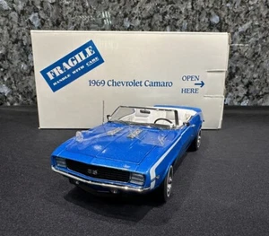Chevrolet Camaro 1969 Danbury como nuevo edición retirada raro nuevo en caja y título 1:24 - Imagen 1 de 11