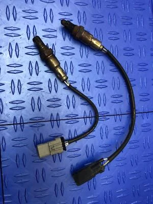 Cadillac CTS 2014-2019 2,0 L AWD superior e inferior calentador O2 sensor de oxígeno conjunto OEM Foto 1 de 4