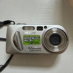 Sony Cyber-Shot DSC-P8 Digital Camera Digital With Pouch *Not Tested* - Picture 1 of 6