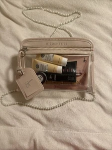 It Cosmetics Ulta Beauty Break 6 Piece Kit GWP Set Confidence Cleanser, Cream - Picture 1 of 6