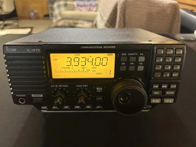 Icom IC-R75 Shortwave Amateur Radio Receiver w/ Sync Detector & UT-106 DSP Unit - Image 1 of 4