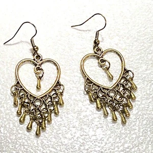 Disfraz Pendientes Joyería Oro Perforado Tono Corazón Forma Colgantes Metal Anzuelo - Imagen 1 de 5
