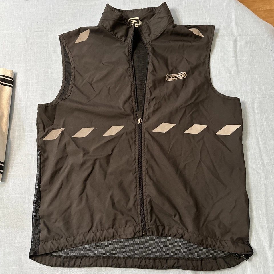 Sugoi 男式拉链骑行背心黑色中号浅风衣 — 第 1/4 张图片