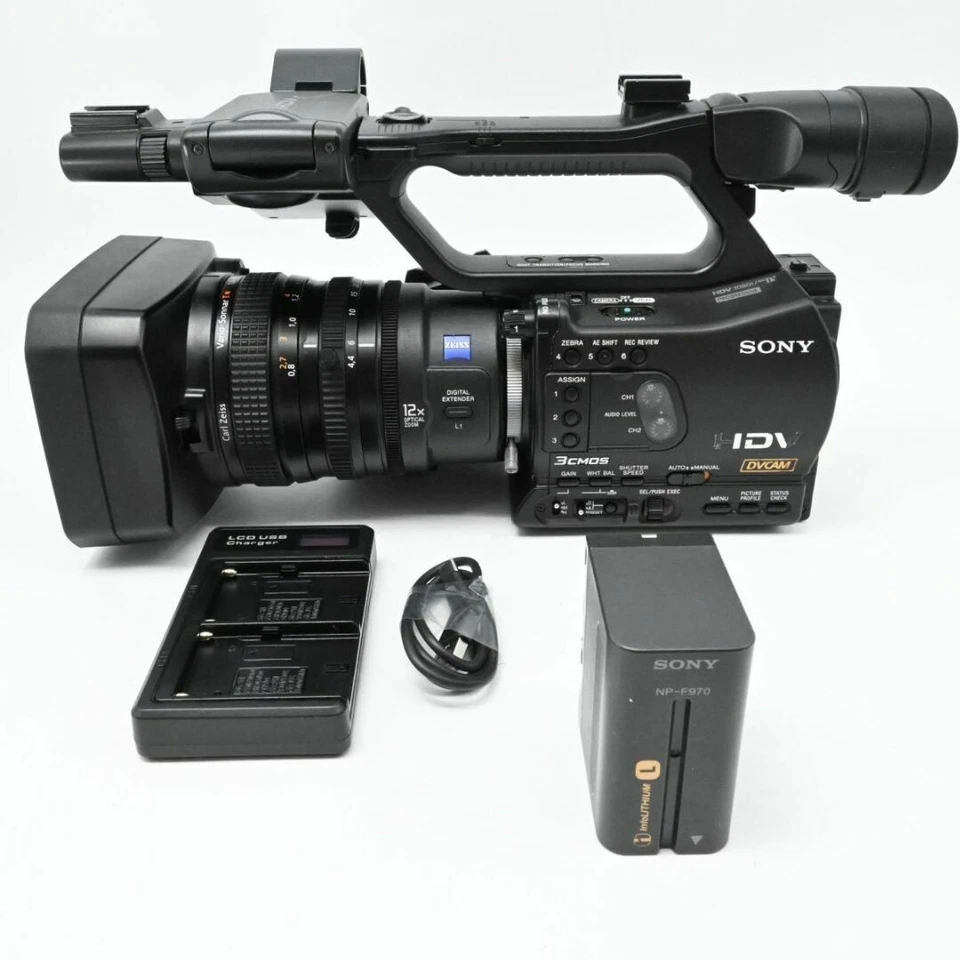 Sony HVR-Z7J HDV Camcorder - MiniDV HD Camera w/ Battery & Charger 40 x 10H JP - Image 1 of 4