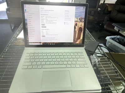 Microsoft Surface Book i5-6300u 2.4GHz 8GB RAM 256GB SSD win 10 Foto 1 de 3