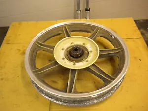 Yamaha XS750 XS 750 1978 rueda magnética trasera 2,15 x 18 - Imagen 1 de 2