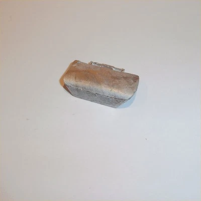 Dinky Toys 196 Holden Special Sedan Boot Lid - Image 1 of 4