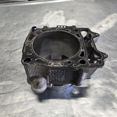 Yamaha Yz450f 2015 motor cilindro diámetro jarra Foto 1 de 4