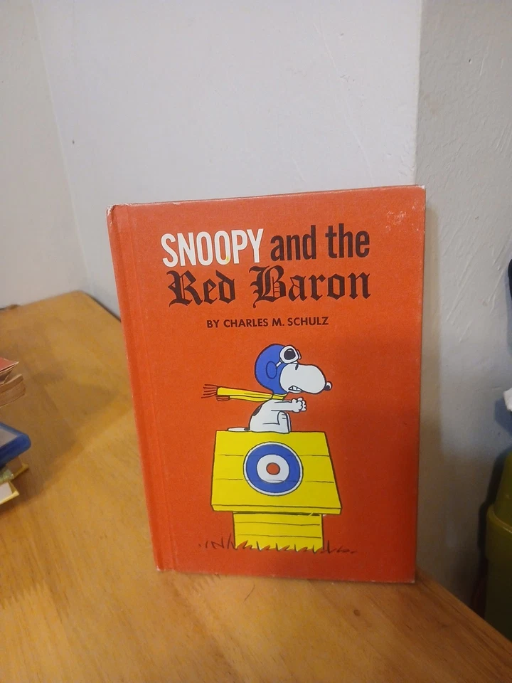 1966 FIRST EDITION BOOK SNOOPY AND THE RED BARON CHARLES SCHULZ - Image 1 of 4