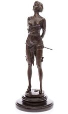 Bronze Figur Domina mit Gerte 