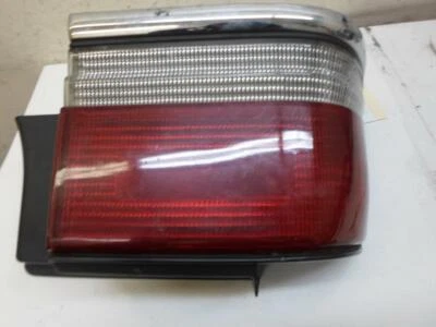 LUZ TRASERA IZQUIERDA PLYMOUTH ACCLAIM 1989 1990 1991 4399179 OEM Foto 1 de 4