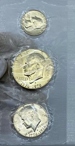 1976 SILVER United States of America US Mint UNCIRCULATED COINS Set i121376 - Picture 1 of 4