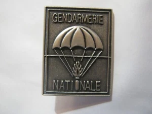 ANCIEN INSIGNE GEND. PARACHUTISTES EPIGN FAB. Y.B 2005 - Imagen 1 de 2