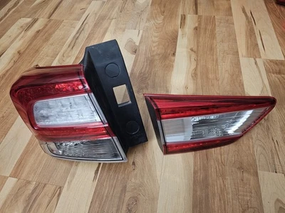 Luz trasera y marcador 2017-2019 OEM Subaru Impreza, lado del conductor Foto 1 de 4