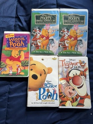 Lot of 5 Winnie the Pooh/Tigger Clamshell Case VHS Tapes Foto 1 de 4